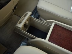 2012款 2.4L CVT 豪华版 7座