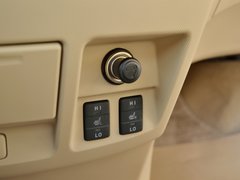 2012款 2.4L CVT 豪华版 7座