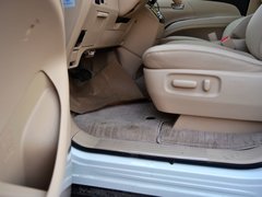 2012款 2.4L CVT 豪华版 7座