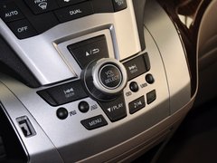 2013款 2.4L 自动 精英版 7座