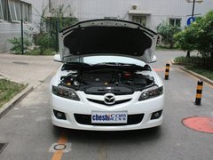 一汽马自达  MAZDA6 2.0 AT 车辆发动机舱整体