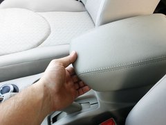 2012款 2.0T 手动 探索版柴油4X4豪华型 5座
