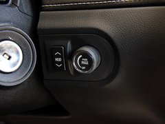 2012款 3.6L 自动 改款传奇性能版