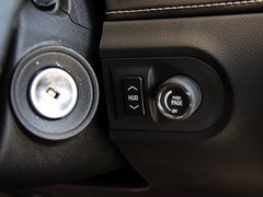 2012款 3.6L 自动 改款传奇性能版