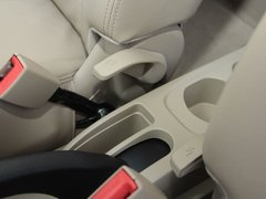 2012款 XL 1.6L 自动 尊贵版