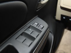 2012款 XL 1.6L 自动 尊贵版