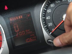 2012款 XL 1.6L 自动 尊贵版