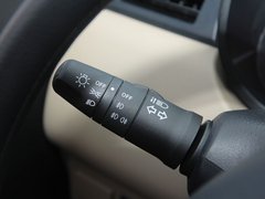 2012款 XL 1.6L 自动 尊贵版