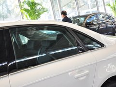 奥迪A4L 2013款 30TFSI 手动舒适型