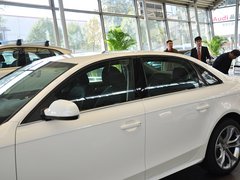 2013款 30TFSI 手动舒适型
