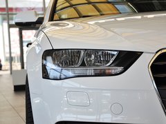 2013款 30TFSI 手动舒适型