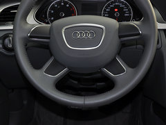 2013款 30TFSI 手動舒適型