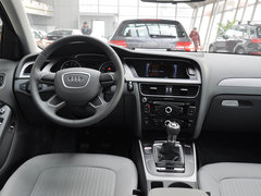 2013款 30TFSI 手动舒适型