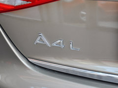 2013款 30TFSI 手動舒適型