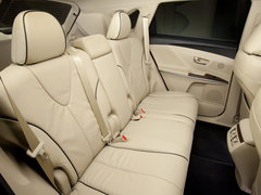 2013款 2.7L 自动 两驱豪华版5座