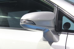 2013款 2.7L 自动 两驱豪华版5座