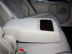 2013款 2.7L 自动 两驱豪华版5座