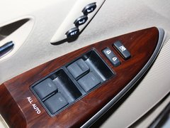 2013款 2.7L 自动 两驱豪华版5座