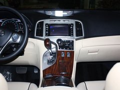 2013款 2.7L 自动 两驱豪华版5座