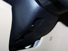 2013款 2.7L 自动 两驱豪华版5座