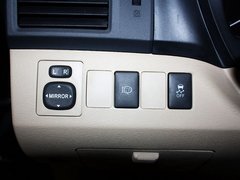 2013款 2.7L 自动 两驱豪华版5座
