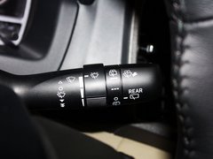 2013款 2.7L 自动 两驱豪华版5座