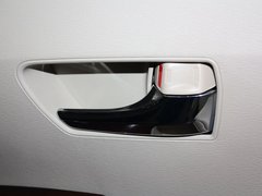 2013款 2.7L 自动 两驱豪华版5座