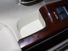 2013款 2.7L 自动 两驱豪华版5座