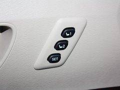 2013款 2.7L 自动 两驱豪华版5座