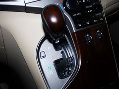 2013款 2.7L 自动 两驱豪华版5座