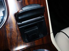 2013款 2.7L 自动 两驱豪华版5座