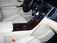 2013款 2.7L 自动 两驱豪华版5座