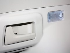 2013款 2.7L 自动 两驱豪华版5座