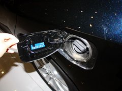 2013款 2.7L 自动 两驱豪华版5座