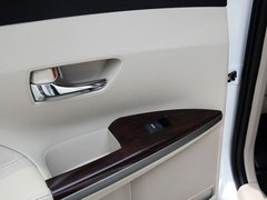 2013款 2.7L 自动 两驱豪华版5座