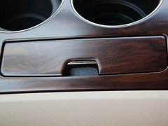 2013款 2.7L 自动 两驱豪华版5座