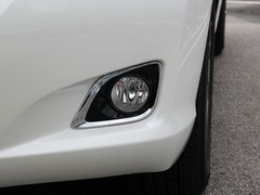 2013款 2.7L 自动 两驱豪华版5座