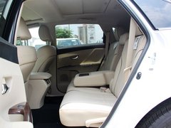 2013款 2.7L 自动 两驱豪华版5座