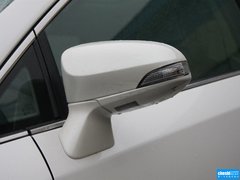 2013款 2.7L 自动 两驱豪华版5座