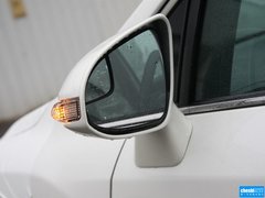 2013款 2.7L 自动 两驱豪华版5座