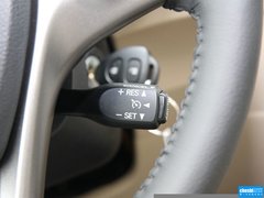 2013款 2.7L 自动 两驱豪华版5座