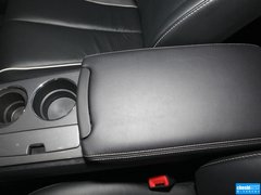 2013款 2.7L 自动 两驱豪华版5座