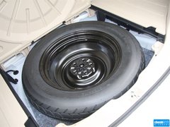 2013款 2.7L 自动 两驱豪华版5座