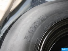 2013款 2.7L 自动 两驱豪华版5座