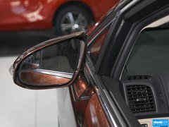 2013款 2.7L 自动 两驱豪华版5座