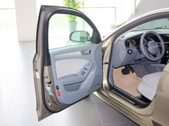 2013款 35TFSI 自动标准型