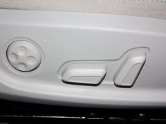 2013款 35TFSI 自动标准型