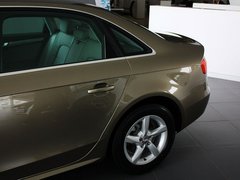 2013款 35TFSI 自动标准型