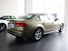 2013款 35TFSI 自动标准型