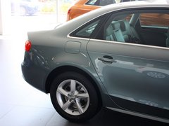2013款 35TFSI 自动舒适型